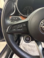 2020 Giulia Thumbnail 12