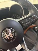 2020 Giulia Thumbnail 13