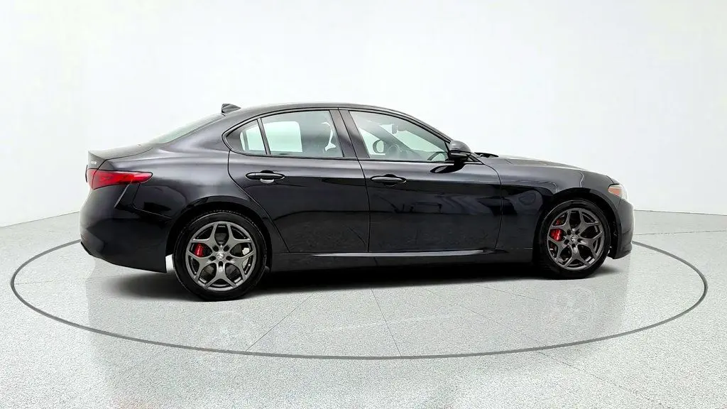 2023 Alfa Romeo Giulia - $21,995