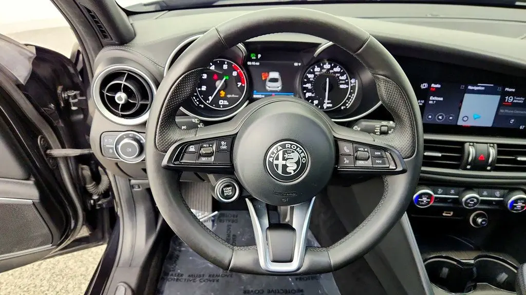 2023 Alfa Romeo Giulia - $21,995