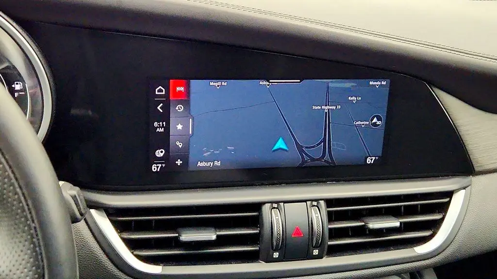 2023 Alfa Romeo Giulia - $21,995