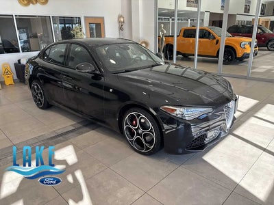 2022 Alfa Romeo Giulia AWD TI 4DR Sedan