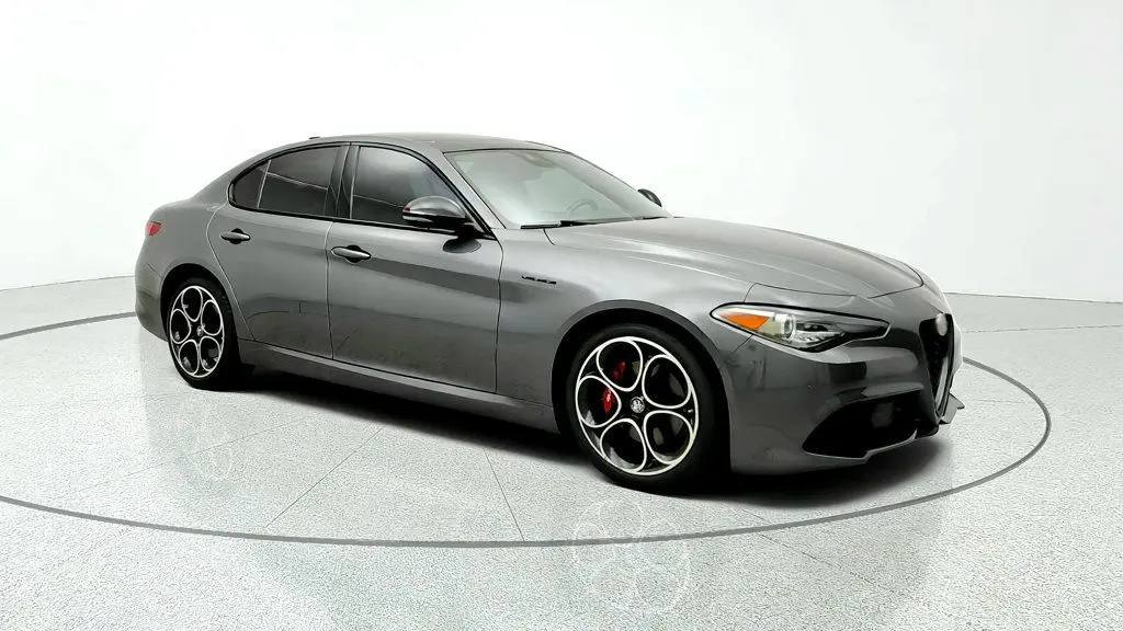 2023 Alfa Romeo Giulia - $24,995