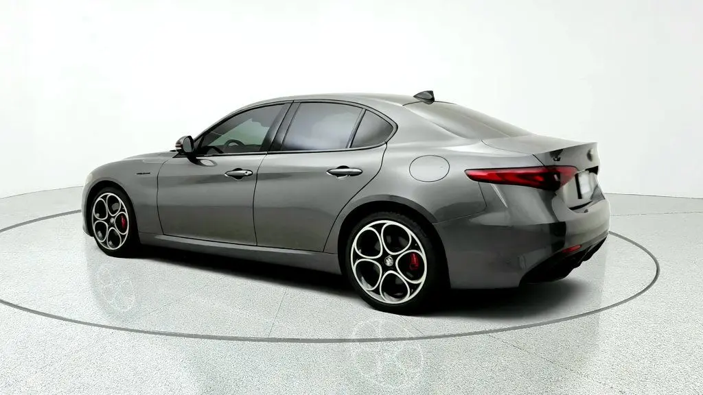 2023 Alfa Romeo Giulia - $24,995