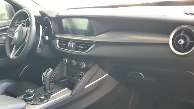 2018 Alfa Romeo Stelvio Ti Sport