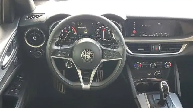 2018 Alfa Romeo Stelvio Ti Sport