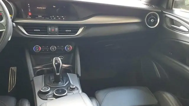 2018 Alfa Romeo Stelvio Ti Sport