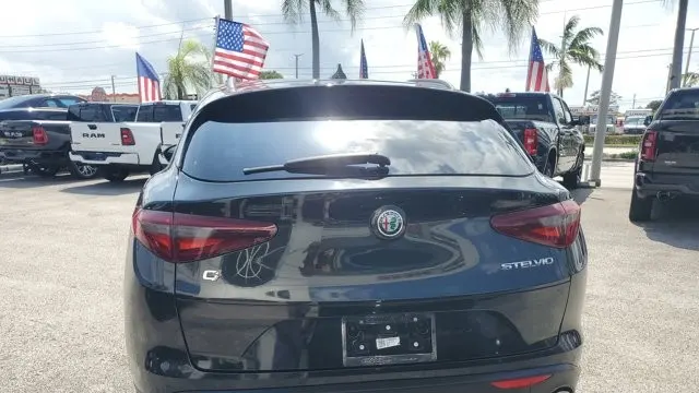 2018 Alfa Romeo Stelvio Ti Sport