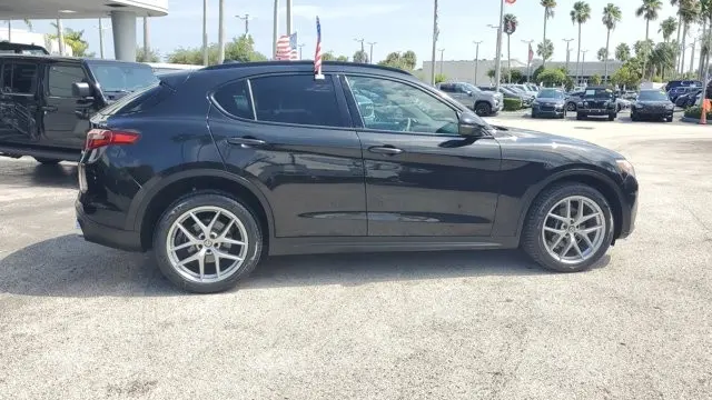 2018 Alfa Romeo Stelvio Ti Sport