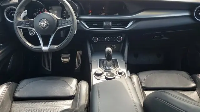 2018 Alfa Romeo Stelvio Ti Sport