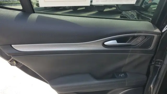 2018 Alfa Romeo Stelvio Ti Sport