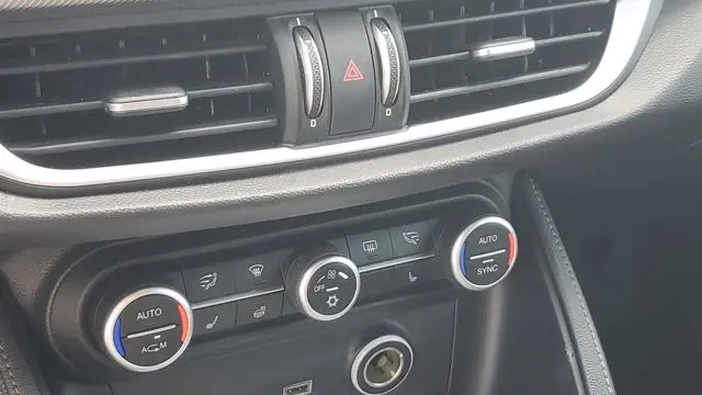 2018 Alfa Romeo Stelvio Ti Sport