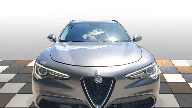 2018 Alfa Romeo Stelvio Sport