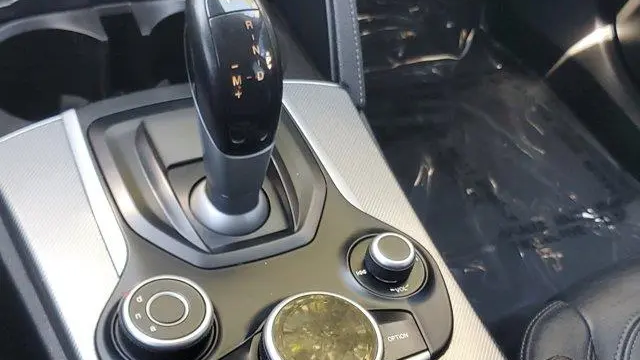 2018 Alfa Romeo Stelvio Sport