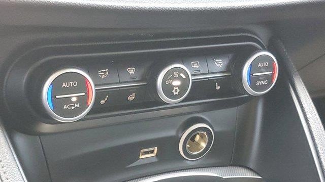 2018 Alfa Romeo Stelvio Sport