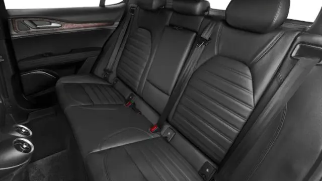 2023 Alfa Romeo Stelvio Sprint