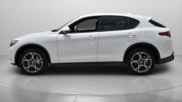 2023 Alfa Romeo Stelvio Sprint