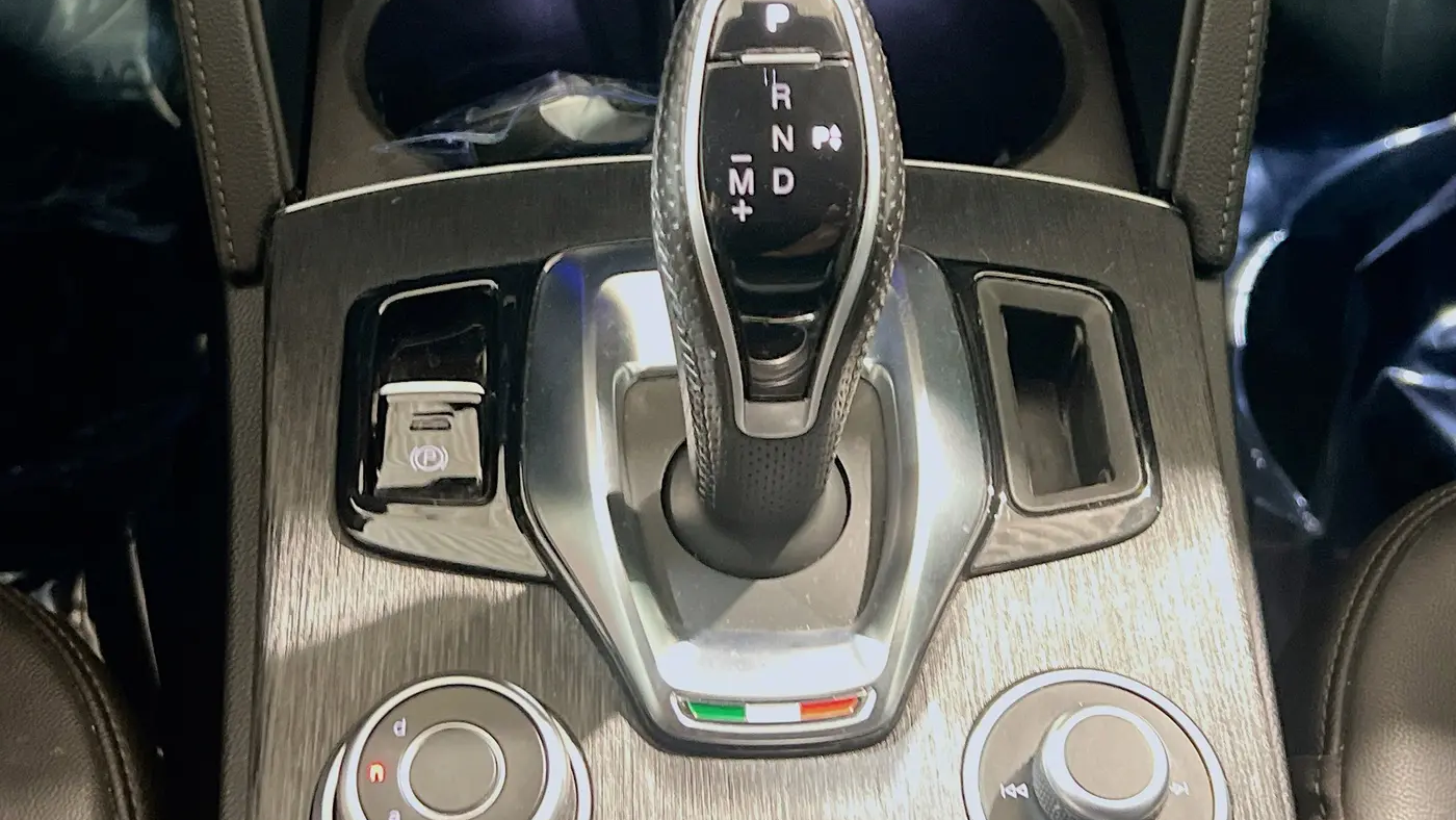 2020 Alfa Romeo Stelvio Base