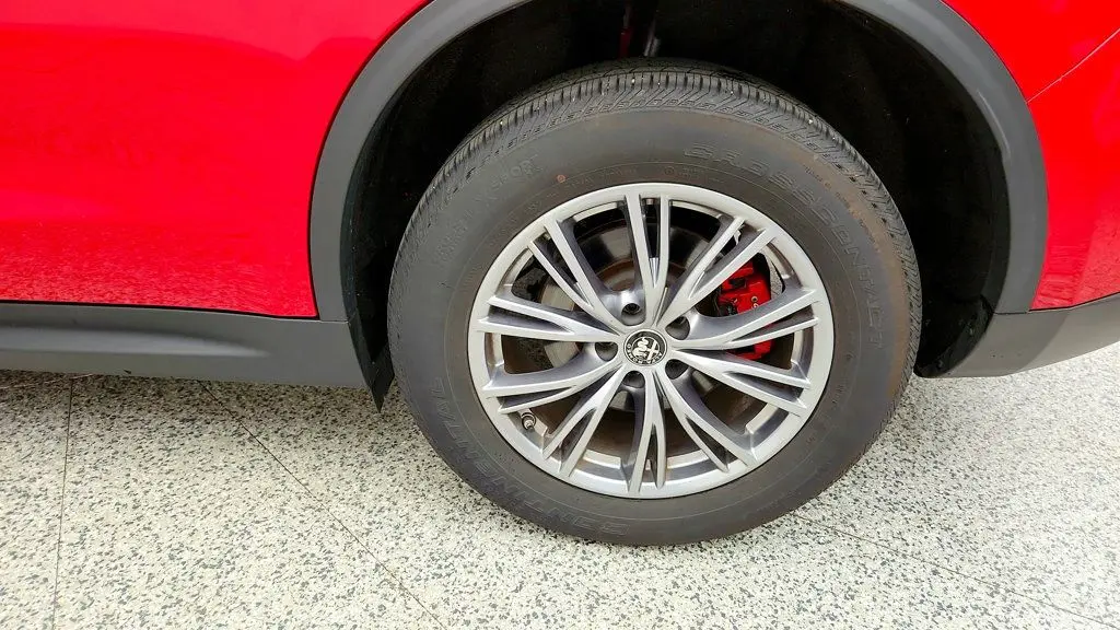 2023 Alfa Romeo Stelvio Sprint