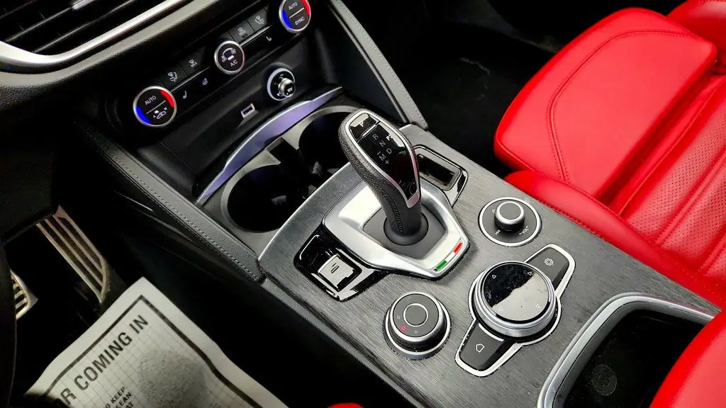 2023 Alfa Romeo Stelvio Sprint