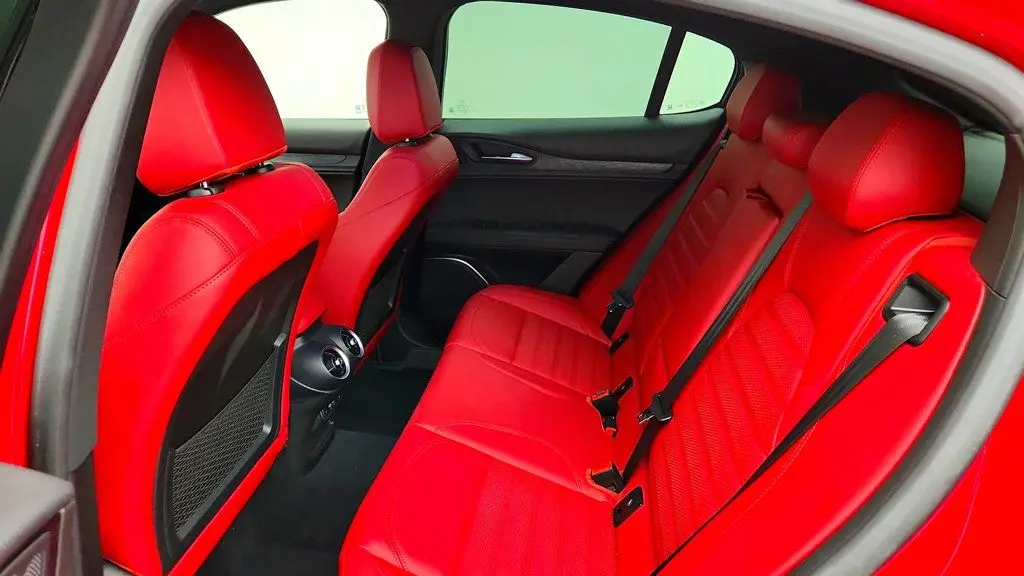 2023 Alfa Romeo Stelvio Sprint