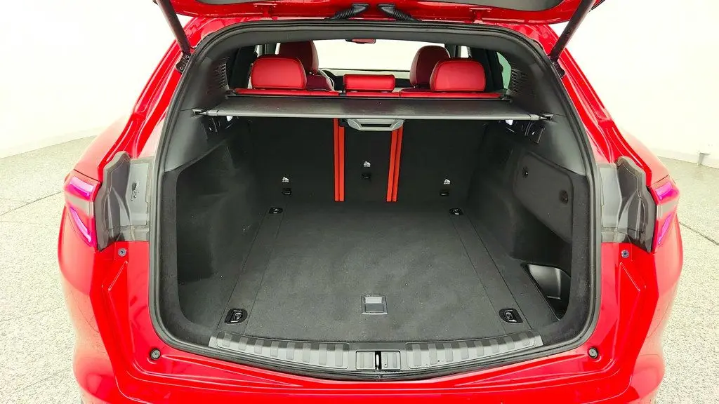 2023 Alfa Romeo Stelvio Sprint
