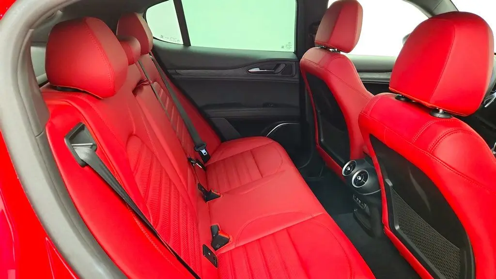 2023 Alfa Romeo Stelvio Sprint