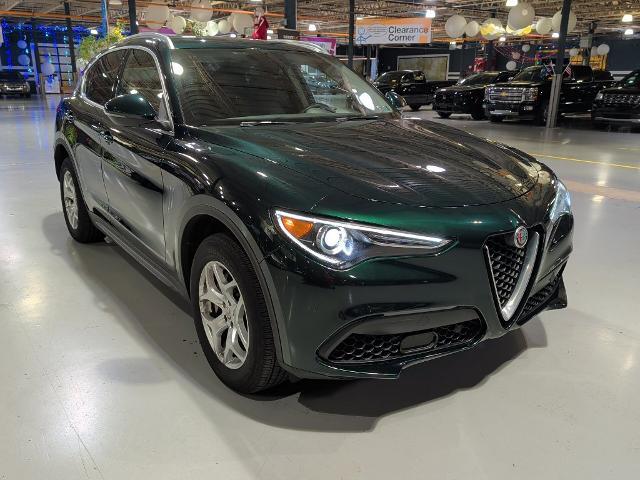 2019 Alfa Romeo Stelvio - $19,000