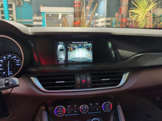 2019 Alfa Romeo Stelvio - $19,000