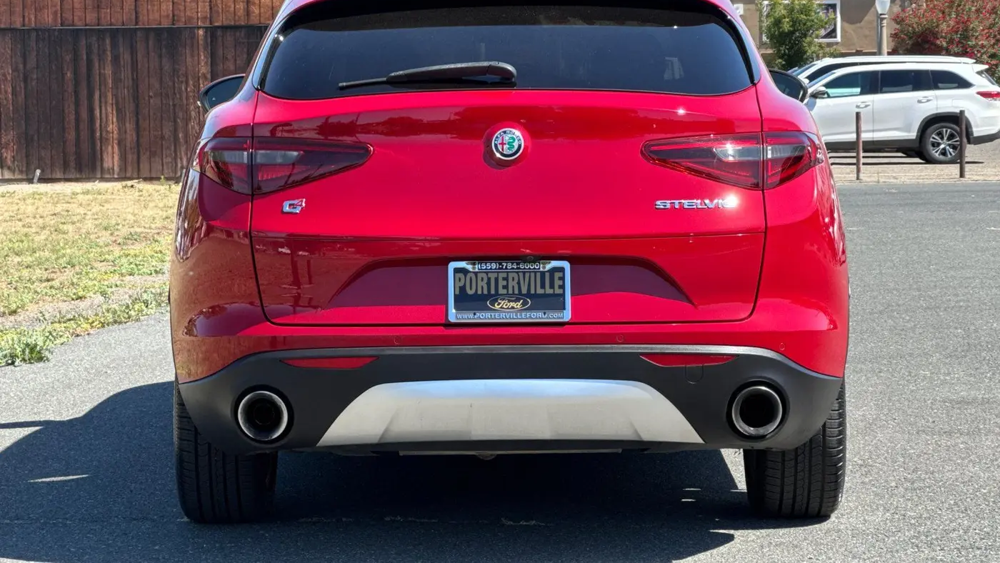 2019 Alfa Romeo Stelvio Ti Sport Carbon