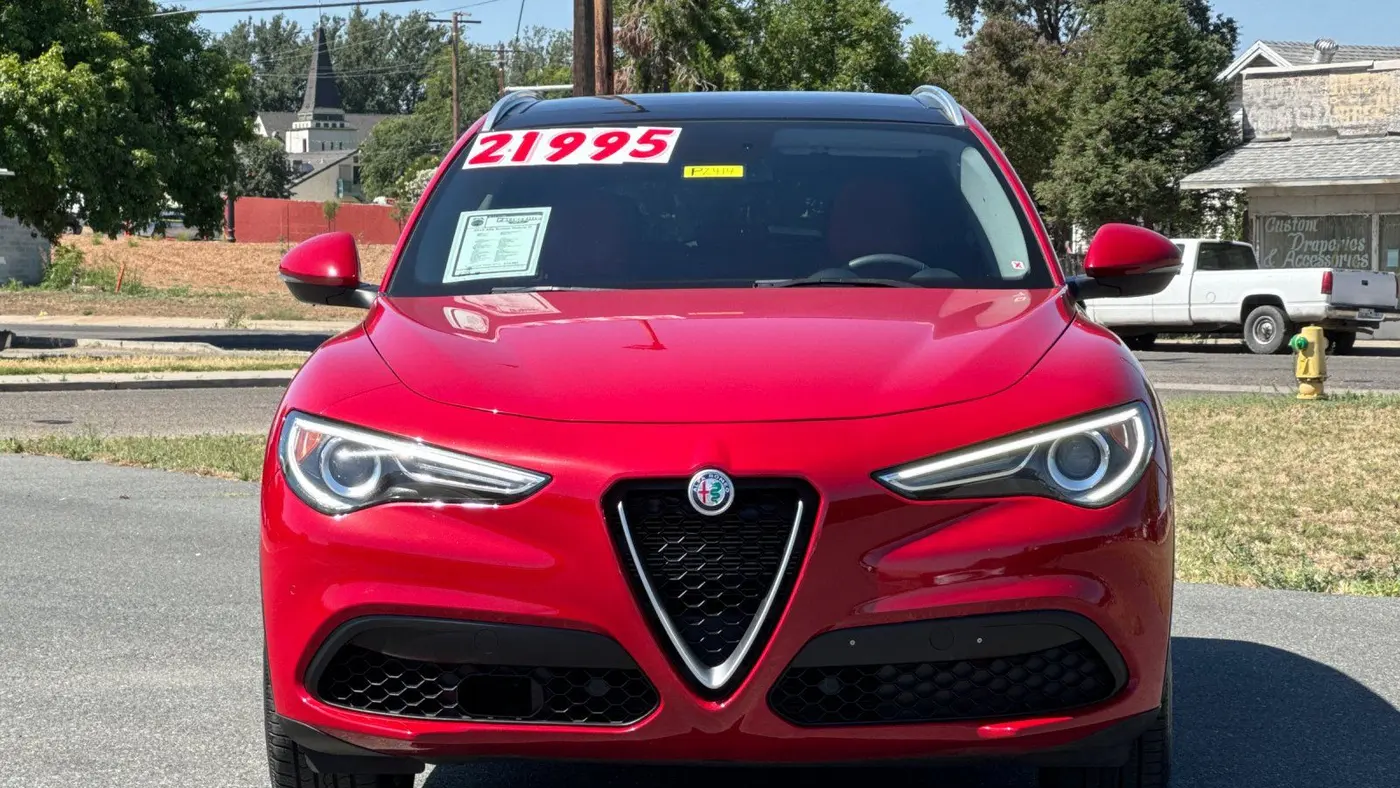 2019 Alfa Romeo Stelvio Ti Sport Carbon
