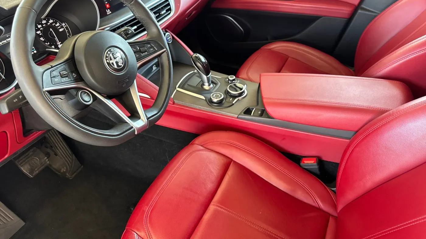 2019 Alfa Romeo Stelvio Ti Sport Carbon