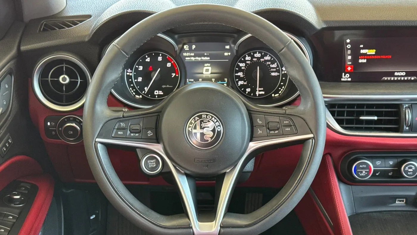2019 Alfa Romeo Stelvio Ti Sport Carbon