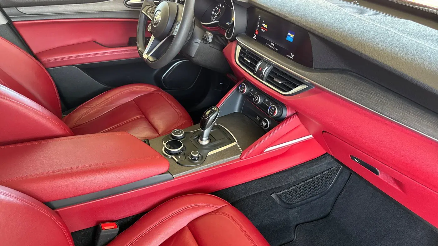 2019 Alfa Romeo Stelvio Ti Sport Carbon