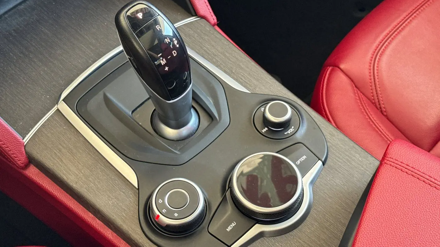 2019 Alfa Romeo Stelvio Ti Sport Carbon