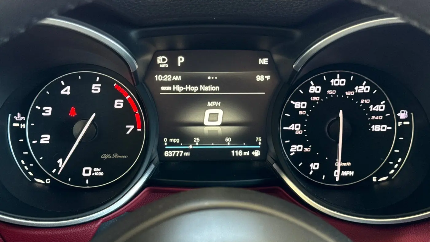 2019 Alfa Romeo Stelvio Ti Sport Carbon