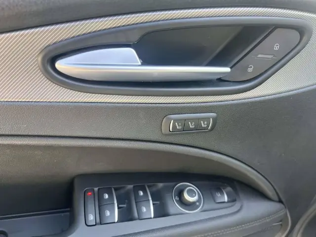 2021 Alfa Romeo Stelvio - $14,994