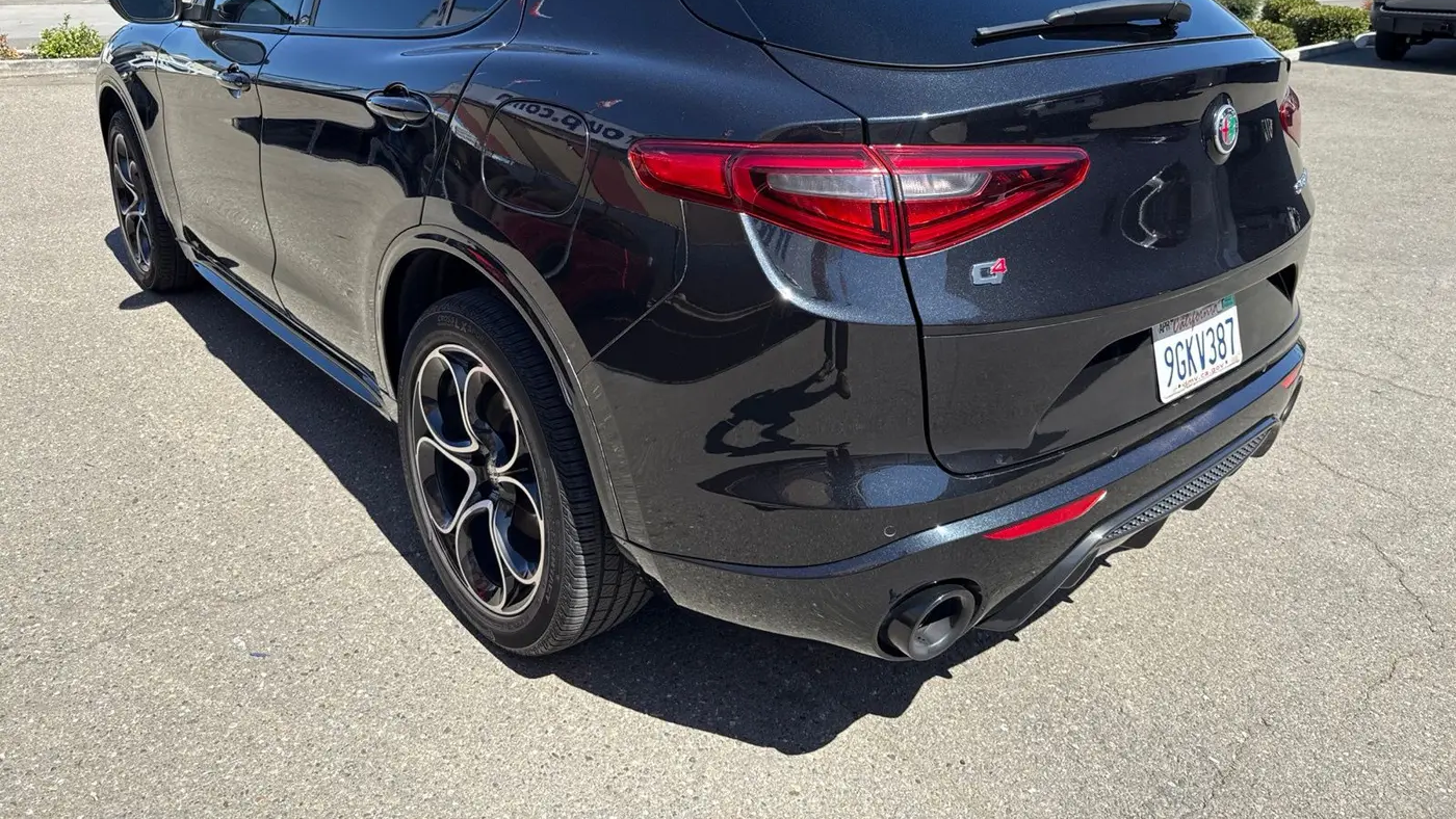 2023 Alfa Romeo Stelvio Ti Lusso