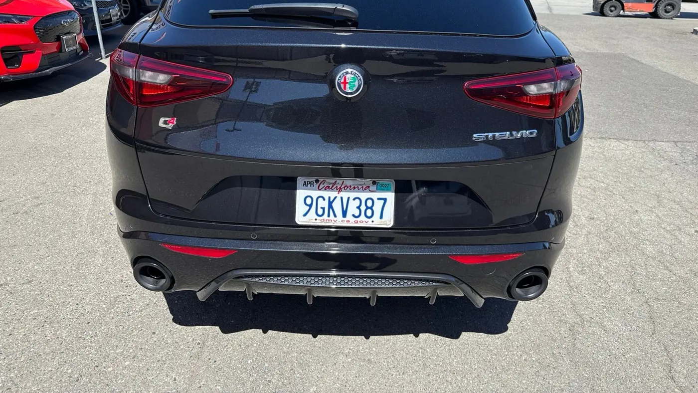 2023 Alfa Romeo Stelvio Ti Lusso
