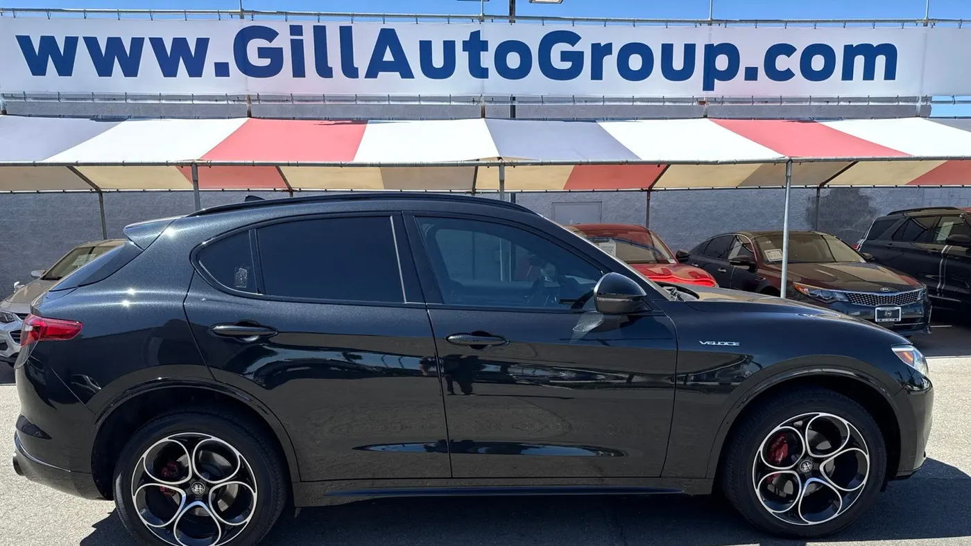 2023 Alfa Romeo Stelvio Ti Lusso