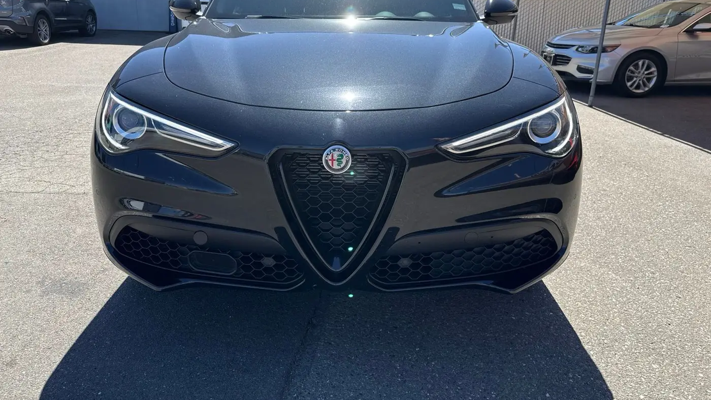 2023 Alfa Romeo Stelvio Ti Lusso