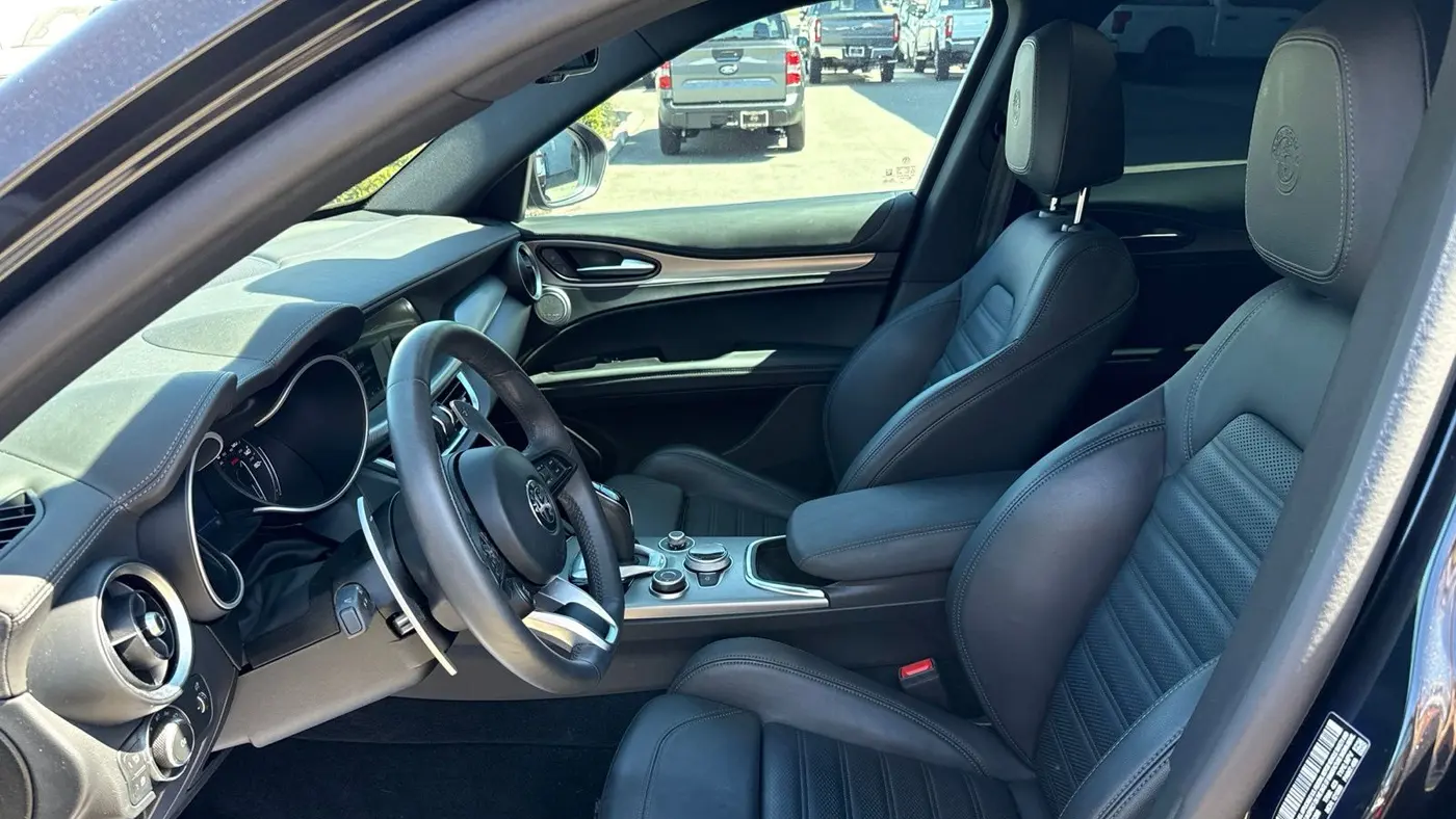 2023 Alfa Romeo Stelvio Ti Lusso
