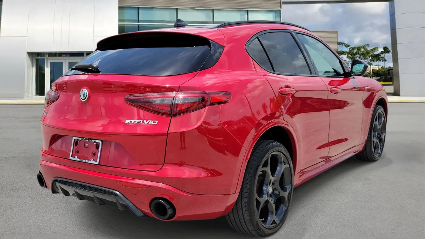 2022 Alfa Romeo Stelvio Veloce