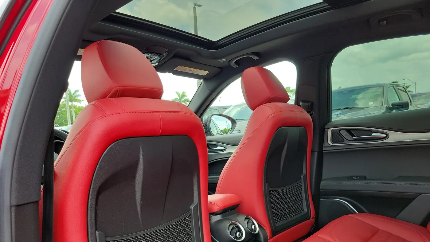 2022 Alfa Romeo Stelvio Veloce