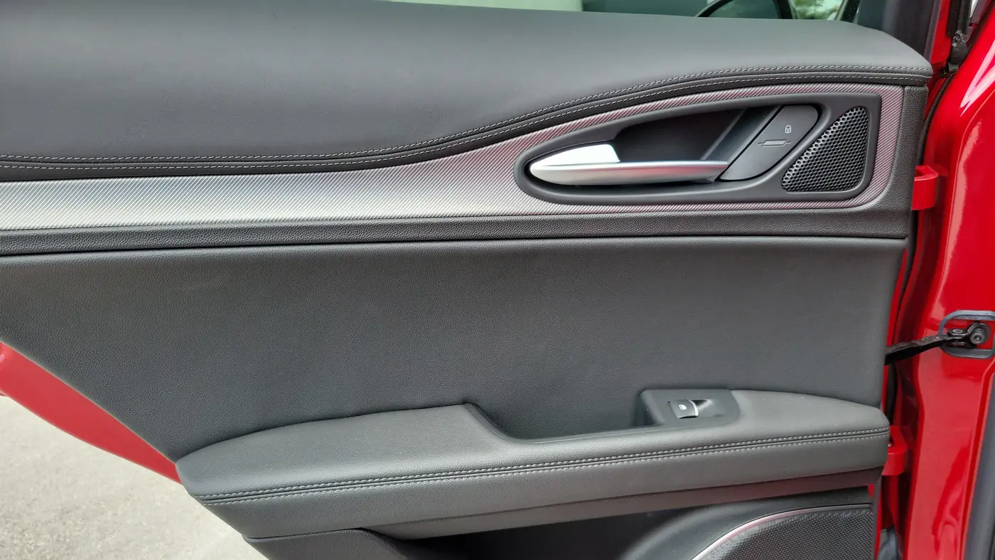 2022 Alfa Romeo Stelvio Veloce