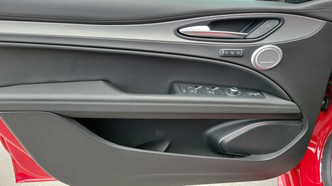 2022 Alfa Romeo Stelvio - $26,480