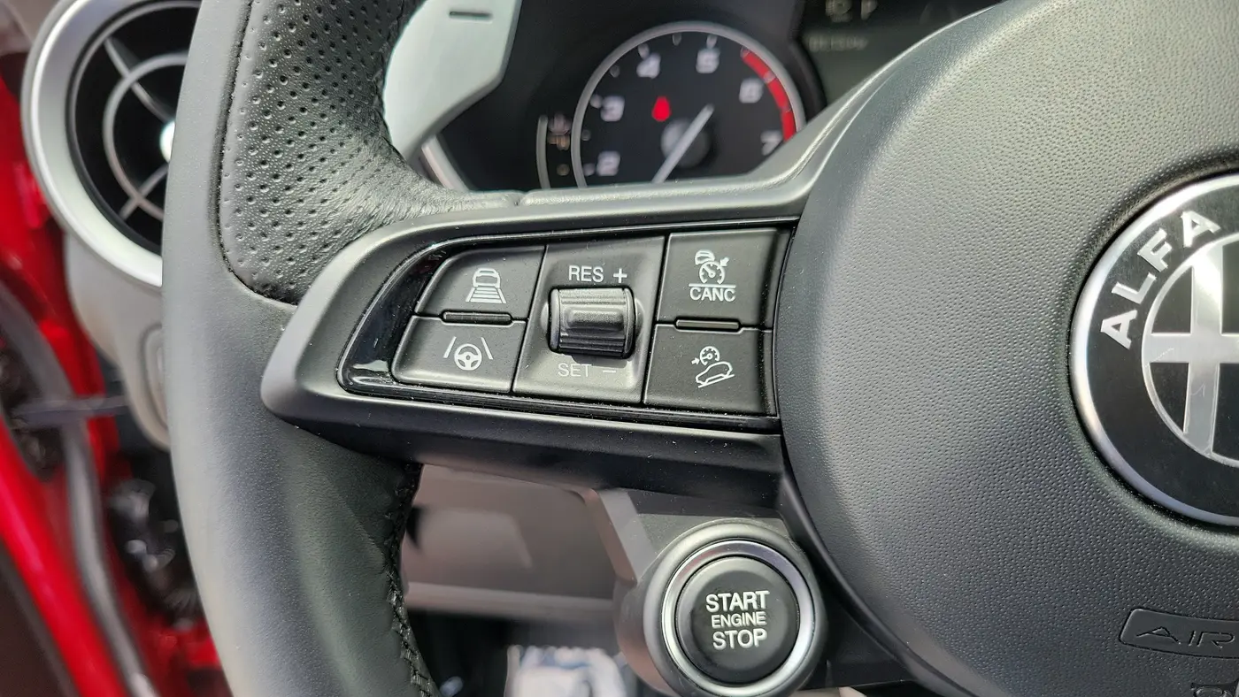 2022 Alfa Romeo Stelvio Veloce