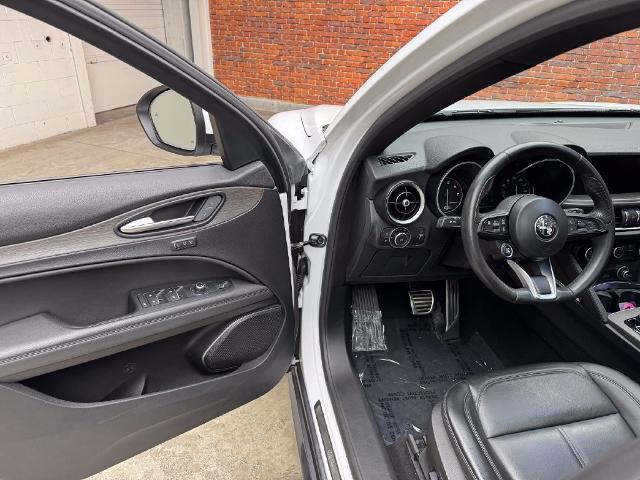 2023 Alfa Romeo Stelvio - $22,510
