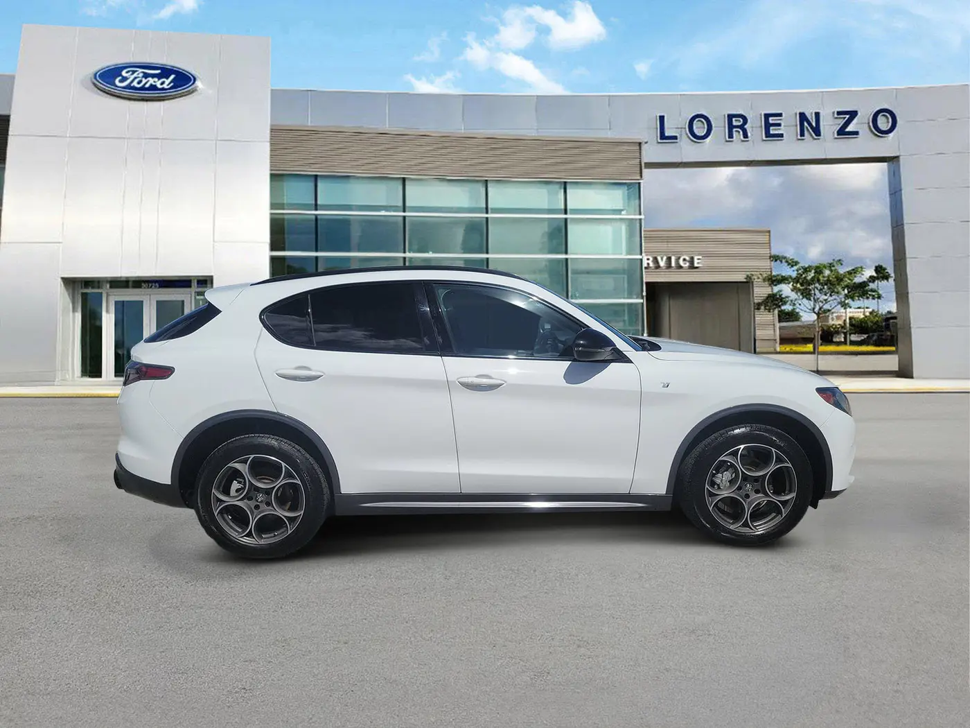 2024 Alfa Romeo Stelvio - $25,990