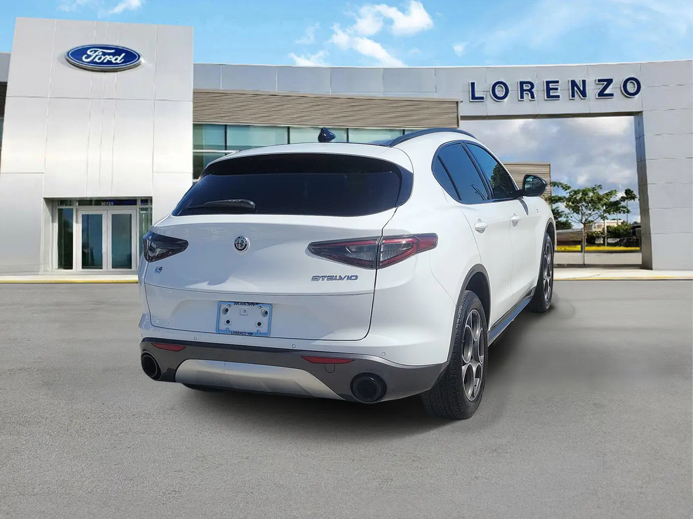 2024 Alfa Romeo Stelvio - $25,990